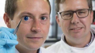 3D-printing human corneas