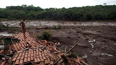 Fatal dam breach in Brazil leaves hundreds missing 
