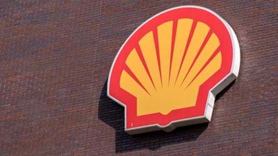 Shell to sell stake in German Schwedt refinery to UK's Prax Group